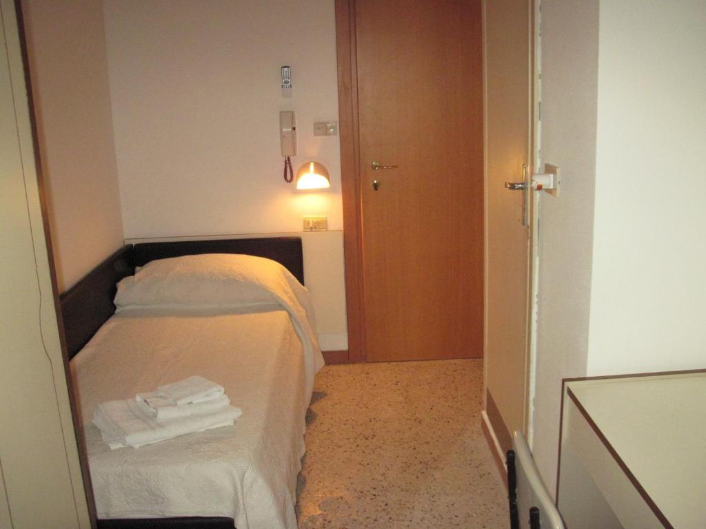 Hotel Tv Rimini Exterior photo